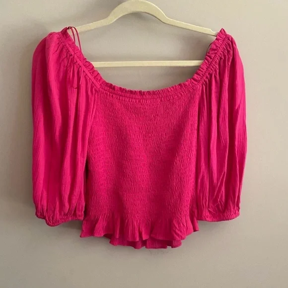 NWOT Lush hot Pink Off-Shoulder Top ruched smocked small top - Picture 3 of 4